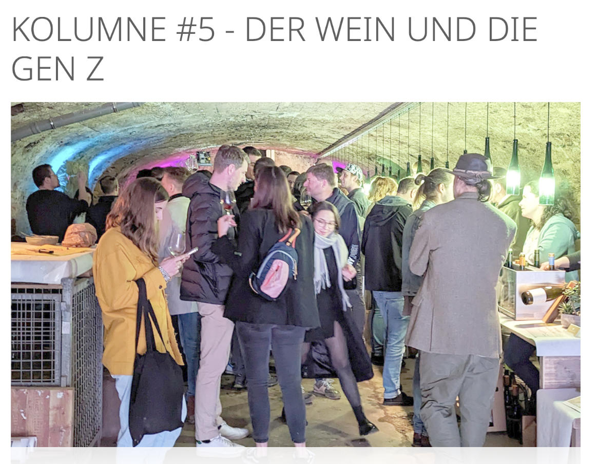Kolumnen-Teaser mit Jungen Leuten, die ich auf einer Piwi-Weinprobe an der Mosel fotografiert habe.